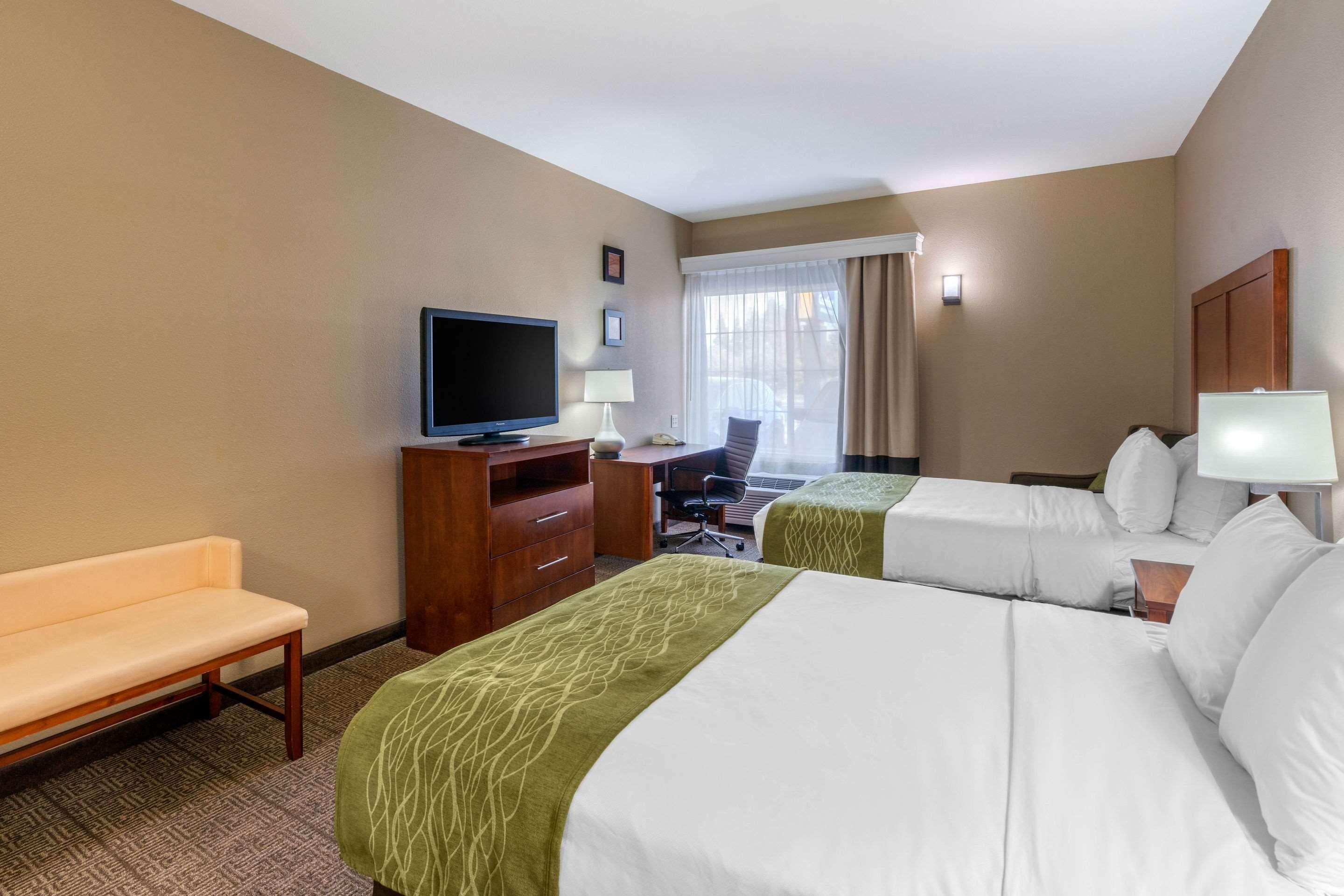 Comfort Inn & Suites Sacramento - University Area Kültér fotó