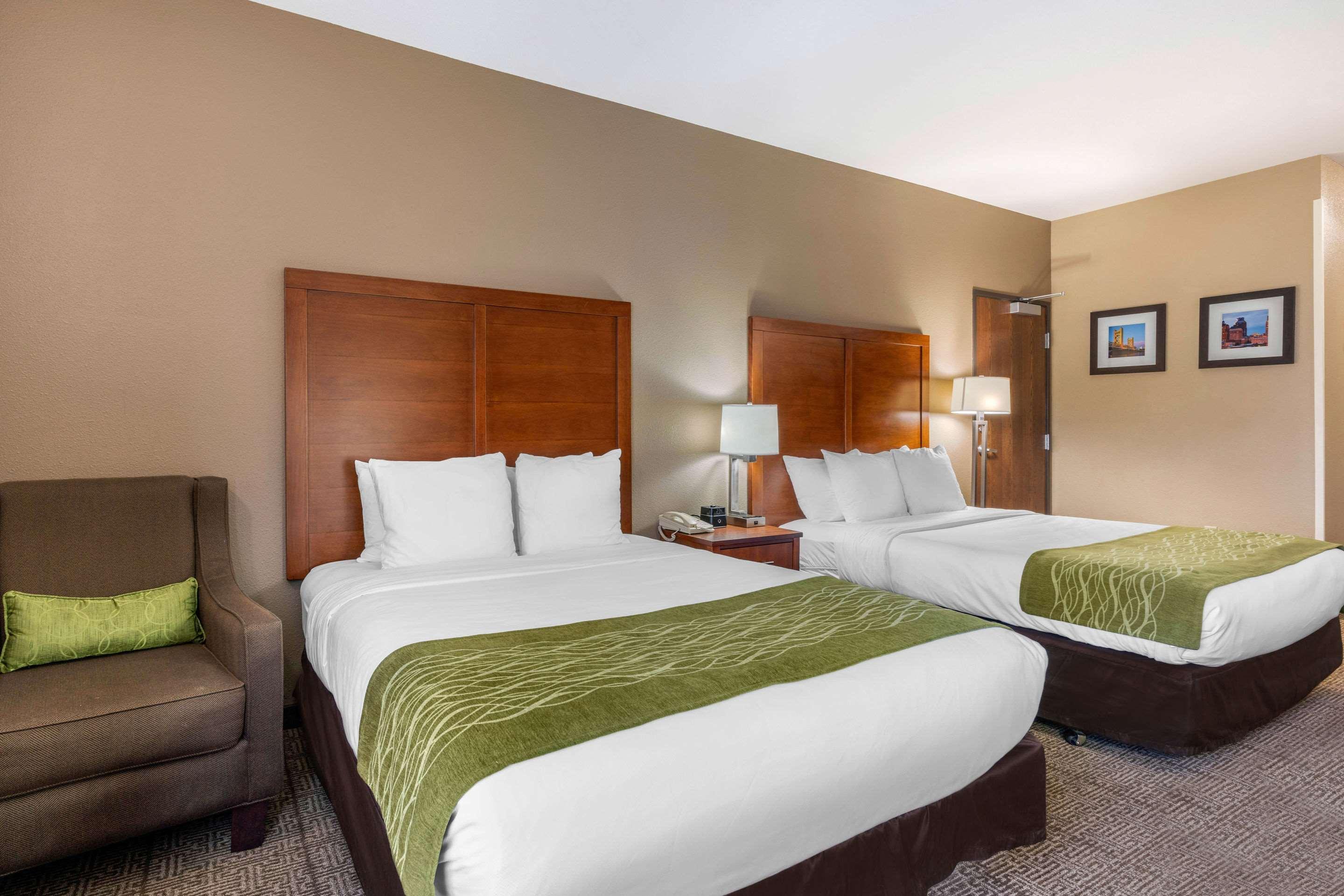 Comfort Inn & Suites Sacramento - University Area Kültér fotó