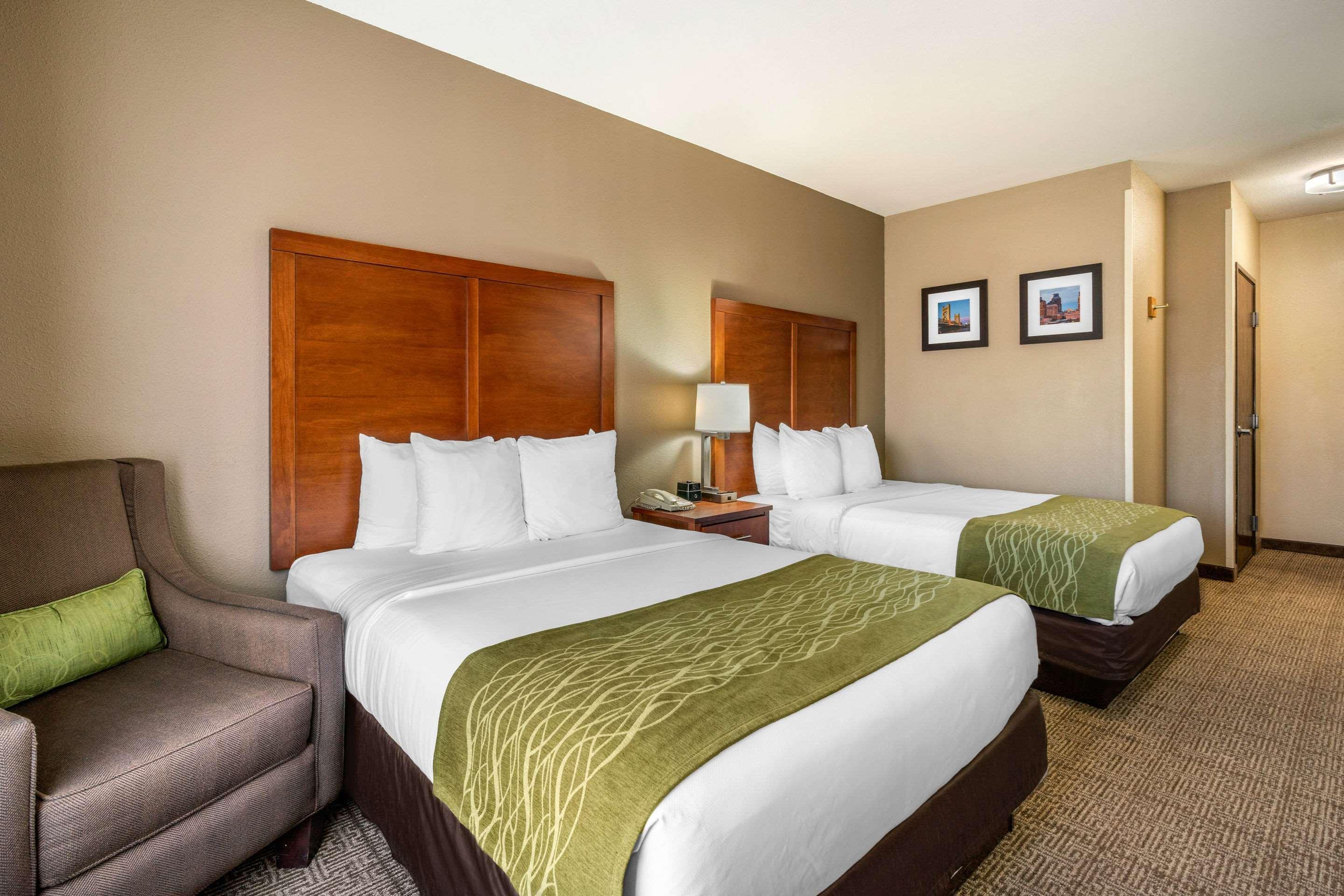 Comfort Inn & Suites Sacramento - University Area Kültér fotó