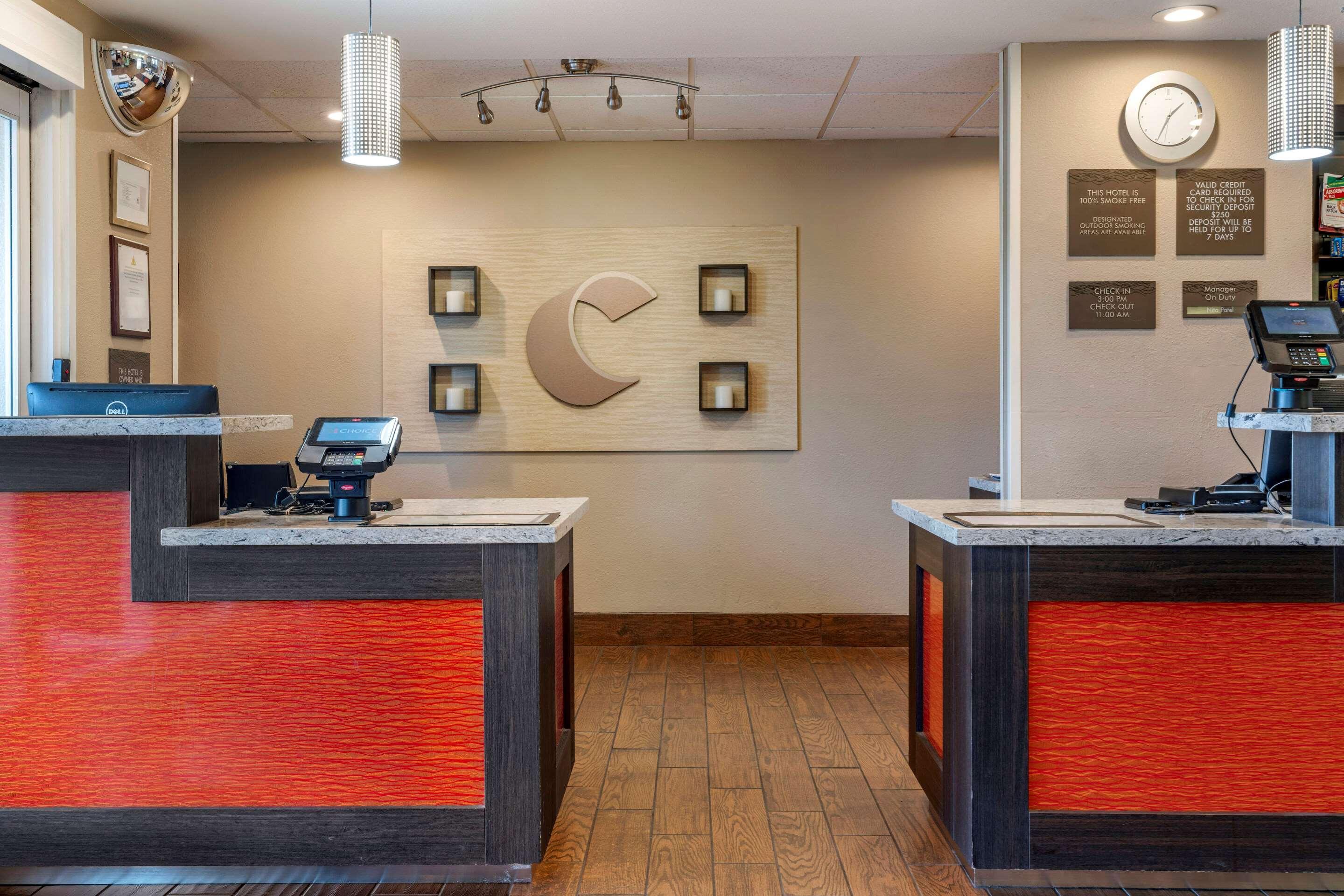 Comfort Inn & Suites Sacramento - University Area Kültér fotó