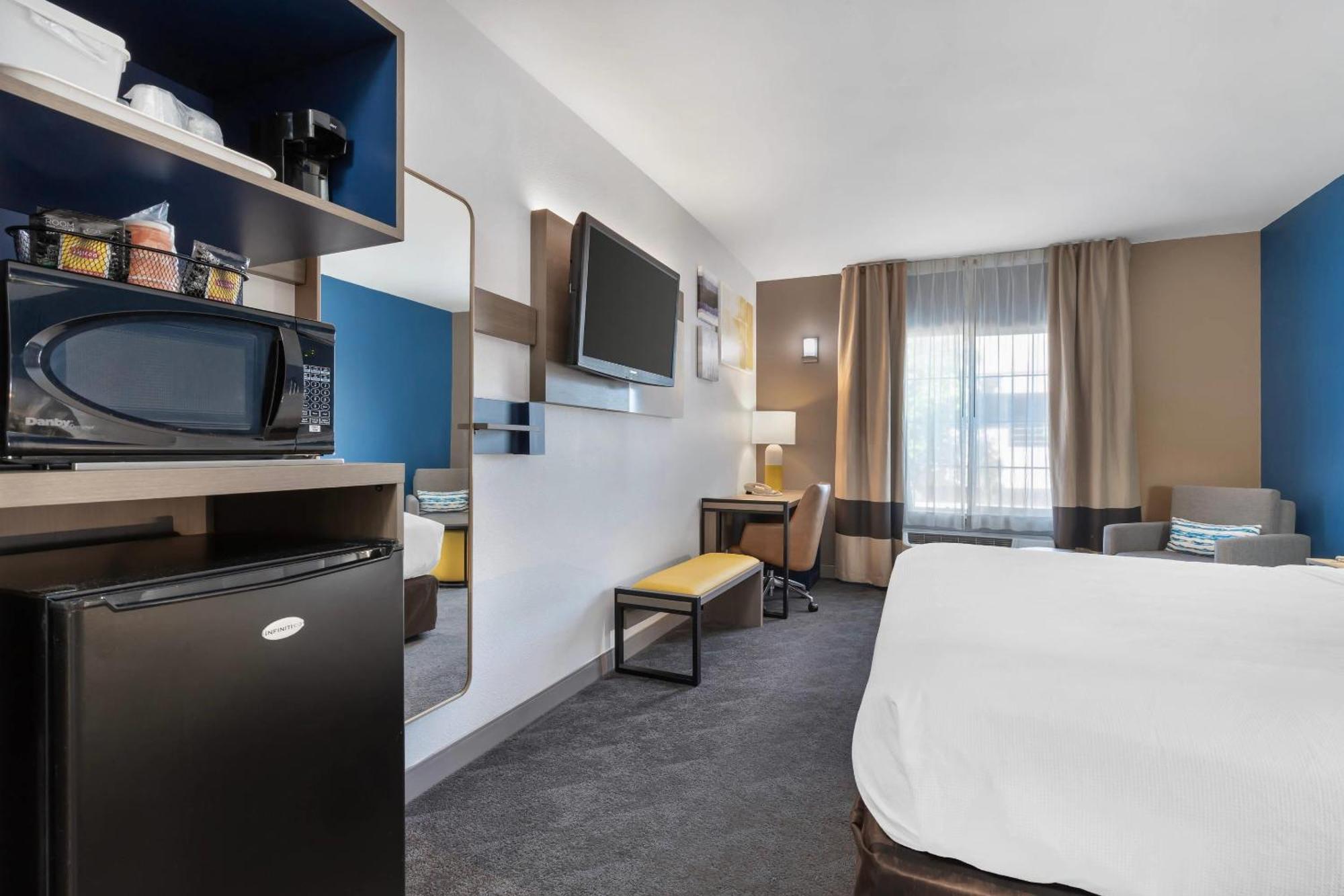 Comfort Inn & Suites Sacramento - University Area Kültér fotó