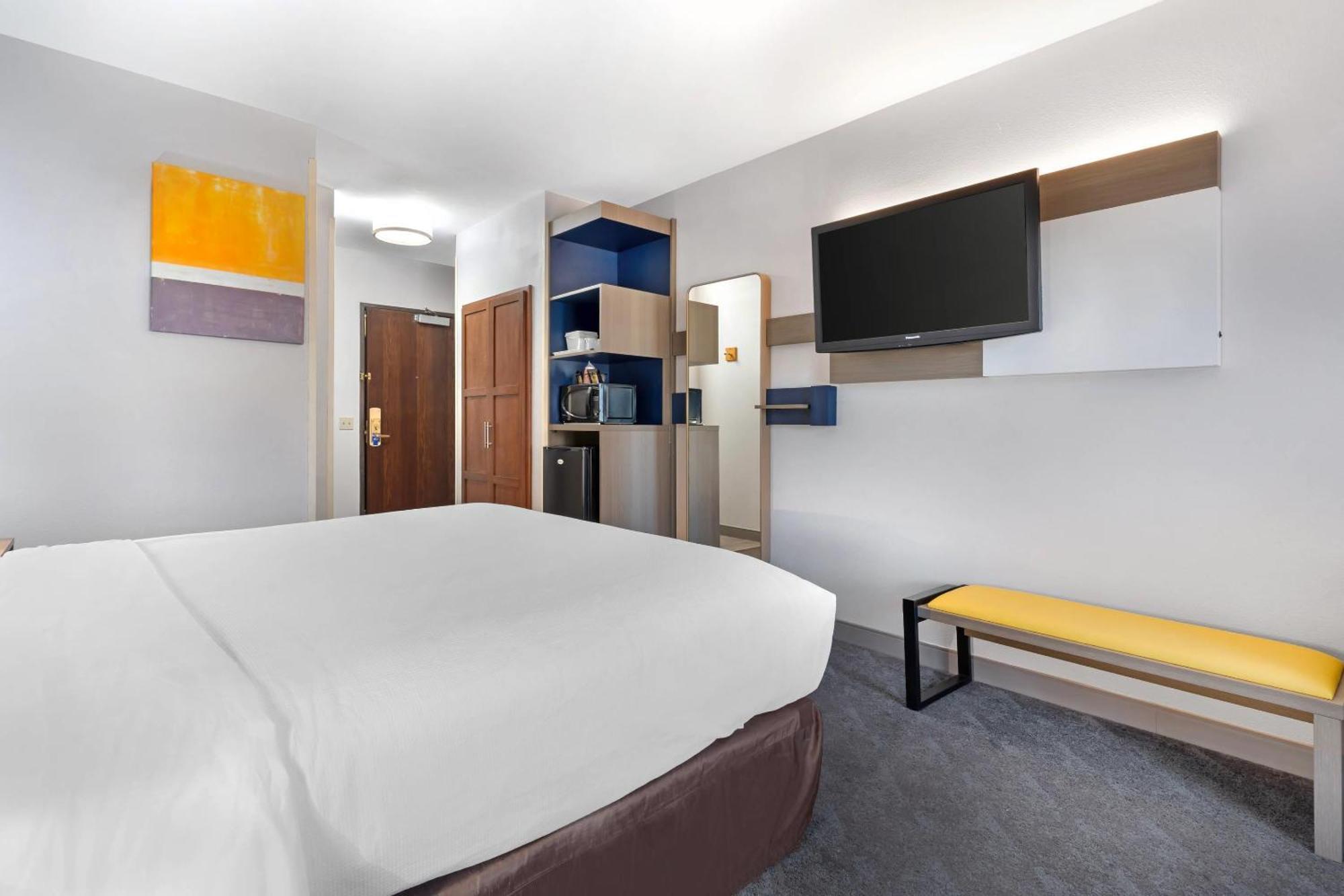 Comfort Inn & Suites Sacramento - University Area Kültér fotó