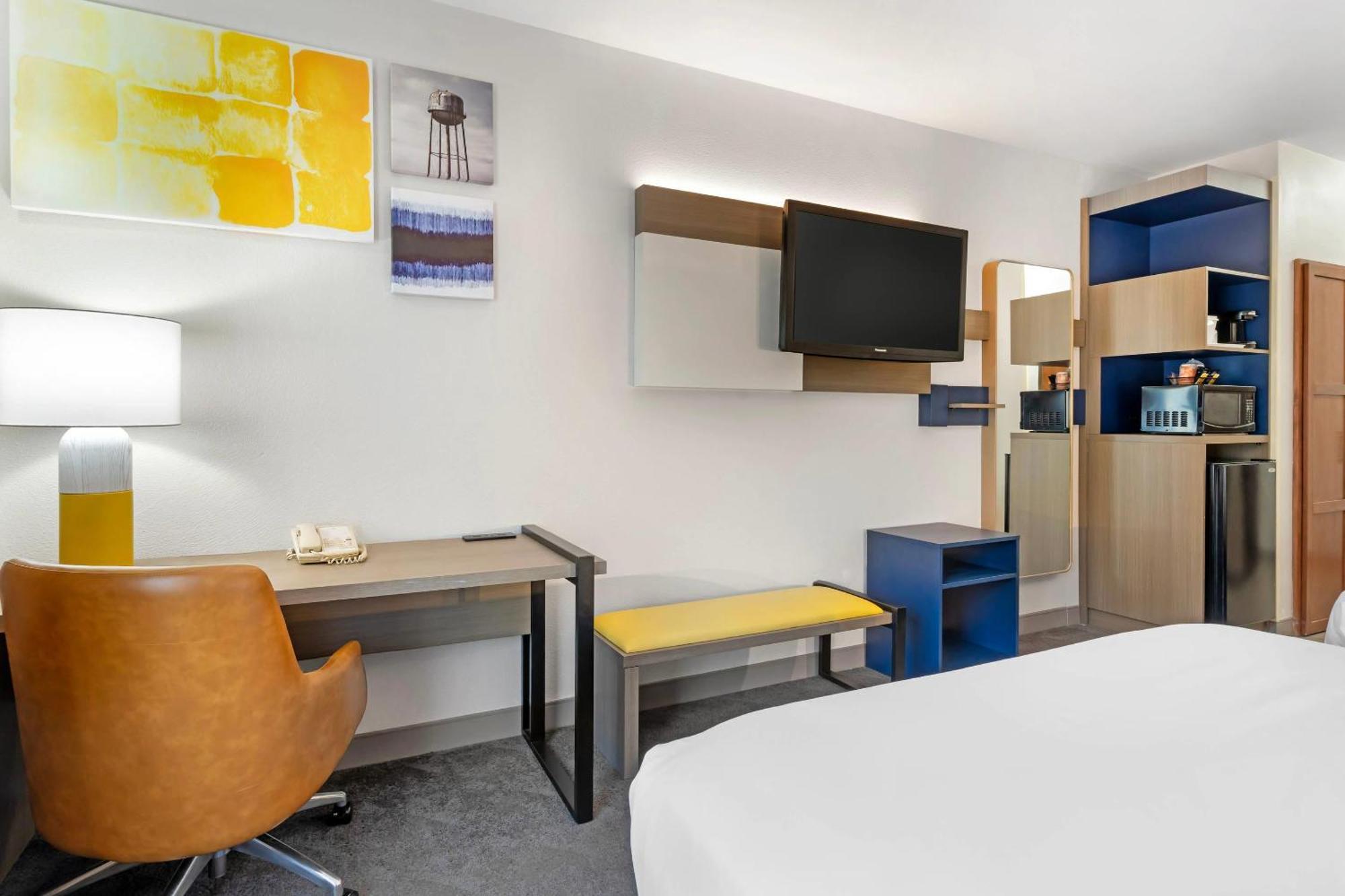 Comfort Inn & Suites Sacramento - University Area Kültér fotó